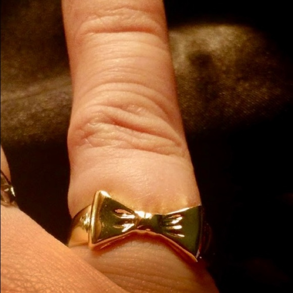 Bow Ring